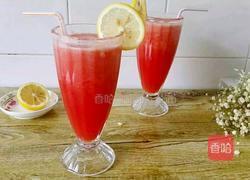 现榨西瓜汁的做法图解4