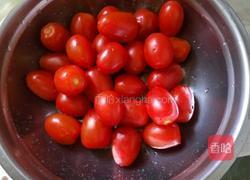 冰镇圣女果的做法图解1