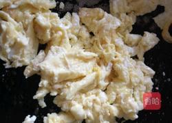 双椒火腿炒鸡蛋的做法图解3