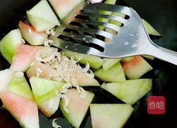 虾米炒瓜皮的做法图解4