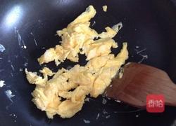 圣女果黄瓜炒蛋的做法图解4