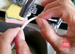 酸辣绿豆芽的做法图解2