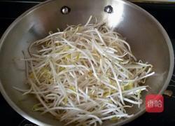 酸辣绿豆芽的做法图解6