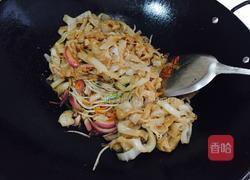 肉丝蔬菜炒粿条的做法图解6