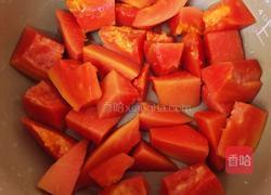 木瓜银耳枸杞汤的做法图解1