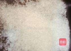 鲜美鱿鱼香粥(潮州风味)的做法图解1