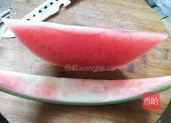 酸辣西瓜卷的做法图解1