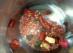 红枣龙眼红豆浆的做法图解3