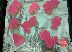 卡通草莓巧克力面包的做法图解3