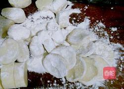 白萝卜鲜肉饺子（白萝卜可是美容的哦）的做法图解17