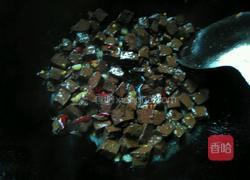 毛血旺上的绿豆芽的做法图解3