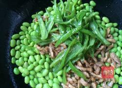 青豆炒肉的做法图解12