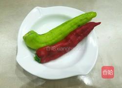 双椒炒白萝卜丝的做法图解2