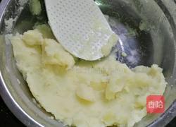 土豆泥虾球的做法图解2