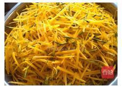 韭菜南瓜卷的做法图解2