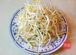  凉拌绿豆芽的做法图解1
