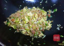 卷心菜炒饭的做法图解15