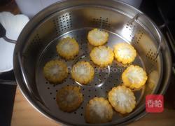 香脆排骨闷玉米的做法图解1