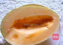哈蜜瓜葡萄的做法图解2