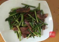 蒜苗炒腊肠的做法图解8
