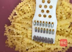 酸辣土豆条的做法图解2