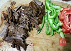 彩椒炒猪舌的做法图解6