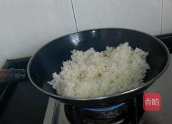 炒鸡蛋饭的做法图解3