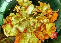 芹菜炒米豆腐的做法图解3