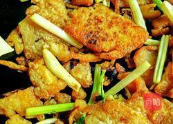 芹菜炒米豆腐的做法图解4