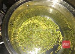 冰糖绿豆汤的做法图解2