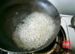 圣女果冰糖葫芦的做法图解4