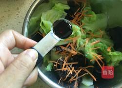 凉拌木耳卷心菜的做法图解7