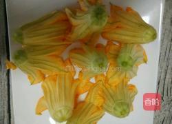 酿南瓜花的做法图解2