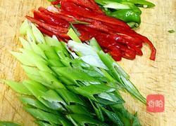 双椒绿豆芽的做法图解3