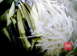 白萝卜软饼的做法图解1