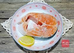 彩椒三文鱼焗饭盅的做法图解2