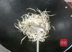 豆芽炒粉丝的做法图解5