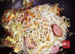 卷心菜炒米粉的做法图解10