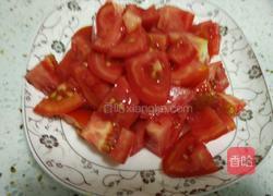 圣女果炒鸡蛋的做法图解1