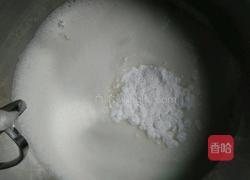 红曲粉果酱蛋糕卷的做法图解5