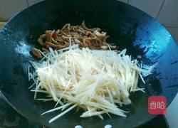 青红椒子姜肉丝的做法图解8