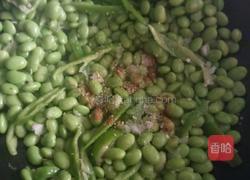 银耳素炒青豆的做法图解7