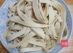 青椒炒千张的做法图解1