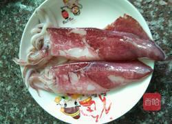 双椒炒墨鱼的做法图解1