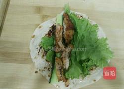 鸡腿肉卷饼的做法图解8