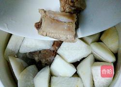 白萝卜薏仁排骨汤的做法图解8