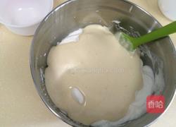 蓝莓戚风蛋糕。的做法图解13