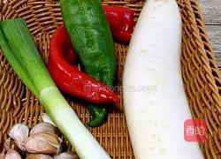 双椒萝卜丝的做法图解1