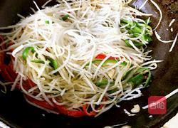 双椒萝卜丝的做法图解6