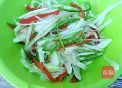 双椒拌西瓜皮的做法图解5